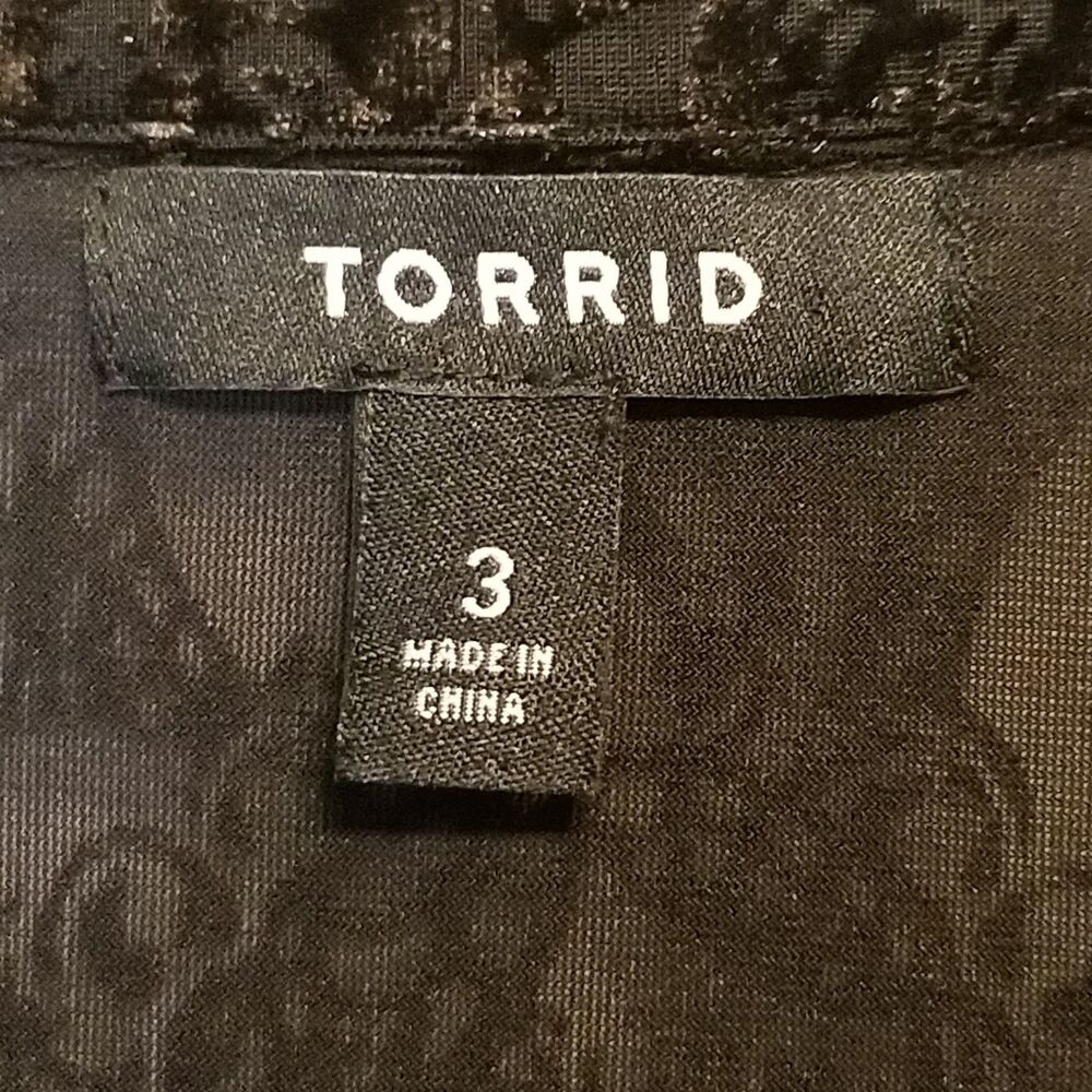 Torrid 3 (3X) Cardigan Velvet Burnout Skull Duster Open Front Black Whimsigoth - Picture 5 of 11